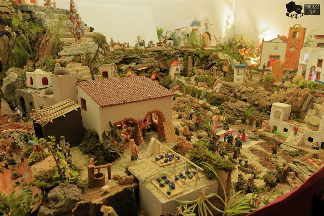 L'ASSOCIACIÓ DE BETLEMISTES D'ALACANT PREMIA A DOS BETLEMS GATERS, EL MONUMENTAL DEL CARRER SIGNES I EL DE LA PARRÒQUIA