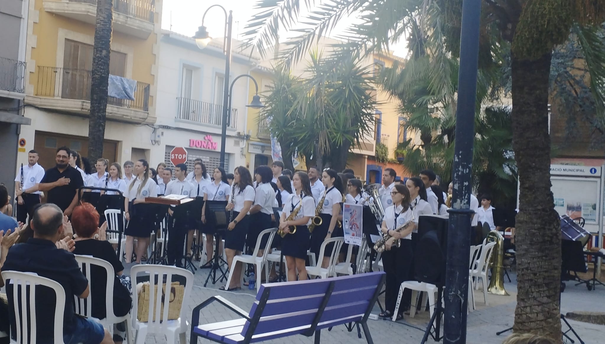 CONCERT DEL SOCI, INTERNCAVI MUSICAL AMB LES BANDES DE GATA I PEDREGUER. Director convidat Tomás Alemany Rosaleny