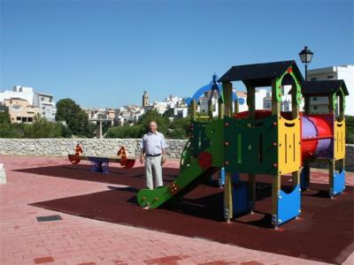 NOU MOBILIARI PER A UN PARC SALUDABLE