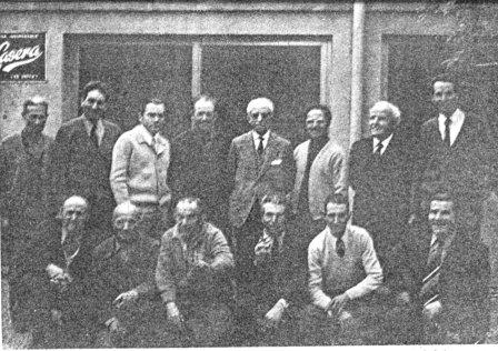 FOTOGRAFIES ANTIGUES (Gata en el record) -93-