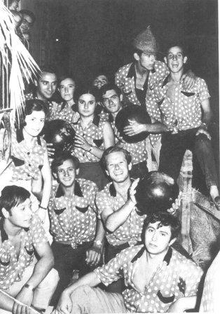 FOTOGRAFIES ANTIGUES (Gata en el record) -110, la foto d´ahir diumenge-