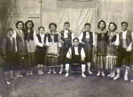 FOTOGRAFIES ANTIGUES (Gata en el record) - 143 -