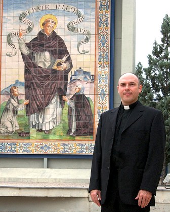 EN JOSÉ IGNACIO LLÓPEZ GUASP, QUE VA SER RECTOR A GATA, NOMENAT NOU DIRECTOR DEL COL·LEGI IMPERIAL DELS XIQUETS ORFENS DE SANT VICENT FERRER