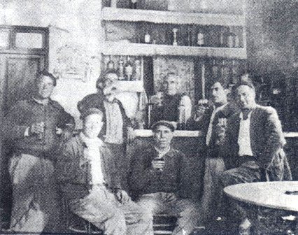 FOTOGRAFIES ANTIGUES (Gata en el record) - 200 -