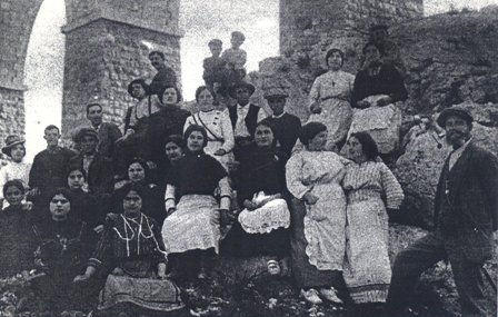 FOTOGRAFIES ANTIGUES (Gata en el record) -277-