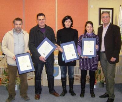 QUATRE COMERÇOS MÉS DE GATA OBTENEN EL CERTIFICAT DE QUALITAT.