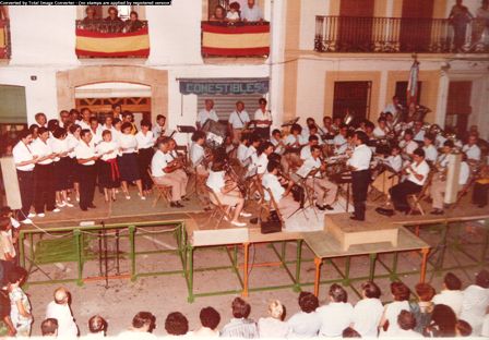 FOTOGRAFIES ANTIGUES (Gata en el record) -300-