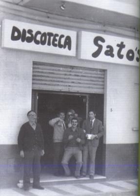 FOTOGRAFIES ANTIGUES (Gata en el record) -301-