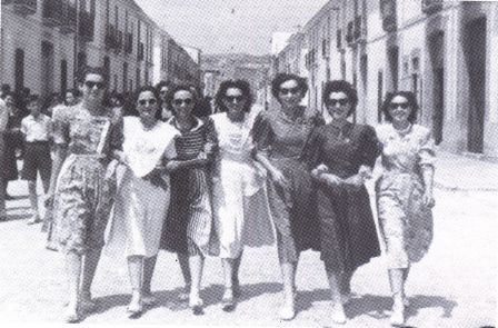 FOTOGRAFIES ANTIGUES (Gata en el record) -329-