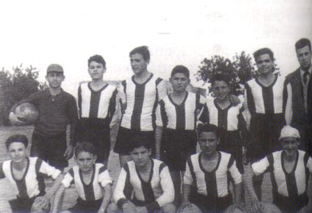 FOTOGRAFIES ANTIGUES (Gata en el record) -386-