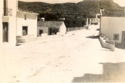 FOTOGRAFIES ANTIGUES (Gata en el record) -389, la d'ahir diumenge-