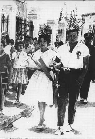 FOTOGRAFIES ANTIGUES (Gata en el record) -460, la d'ahir dia 18-