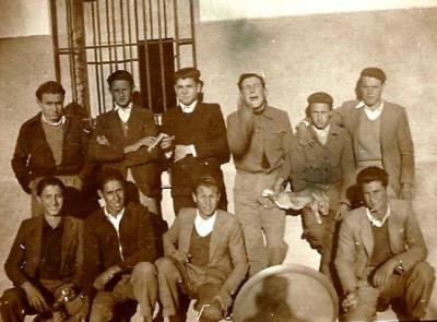 FOTOGRAFIES ANTIGUES (Gata en el record) -490, la d'ahir dimecres-