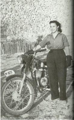 FOTOGRAFIES ANTIGUES (Gata en el record) -499, la de divendres 26-