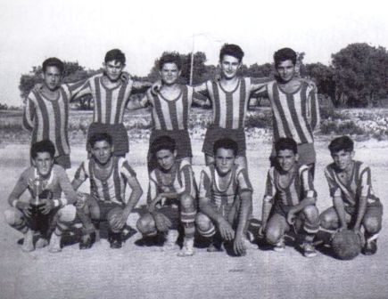 FOTOGRAFIES ANTIGUES (Gata en el record ) -526, la d'ahir dijous-