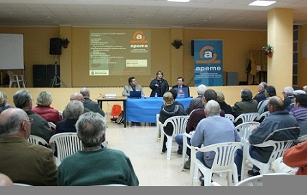 UN CENTENAR DE PERSONES ASSISTIXEN A LA REUNIÓ SOBRE EL CANVI DE COMPTADORS ELÈCTRICS