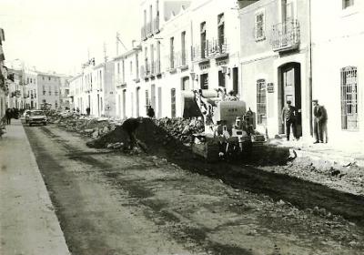 FOTOGRAFIES ANTIGUES (Gata en el record) -723-