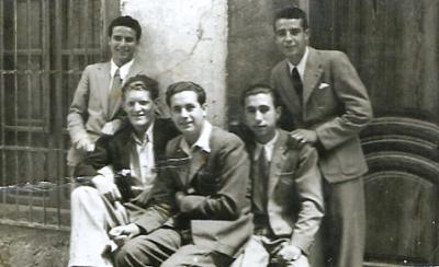 FOTOGRAFIES ANTIGUES (Gata en el record) -742-