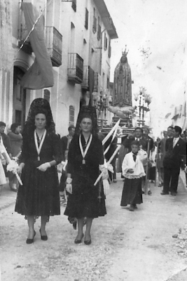 FOTOGRAFIES ANTIGUES (Gata en el record) -751-