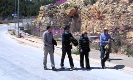 LA PREMSA PARLA DE GATA: urbanització Residencial Gata i classe de Pons Químicas