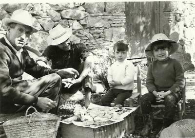 FOTOGRAFIES ANTIGUES (Gata en el record) -857, la d'ahir, dia 18/8-