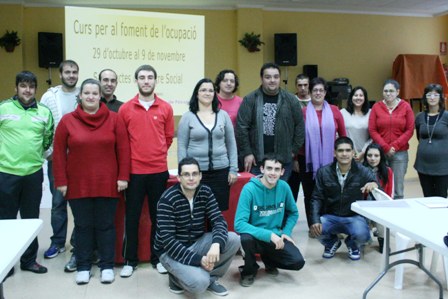 JOVENTUT LLIURA ELS DIPLOMES DEL CURS DE FOMENT DE L'OCUPACIÓ A GAT