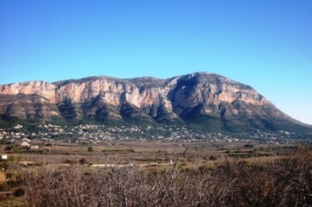 IMATGES CURIOSES: com lluïx el Montgó a dos dies de Nadal