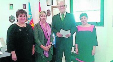 LA PREMSA PARLA DEAdvocats mediadors de família, entre ells una gatera