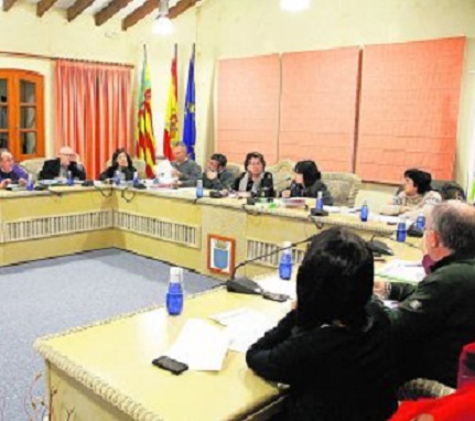 LA PREMSA PARLA DEles opinions de l'oposició, sobre el no-sou de l'alcaldessa de Gata