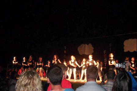 ANIT, FESTIVAL FI DE CURS ESCOLARVA I PLOU (Hui segona part a les 19 hores)