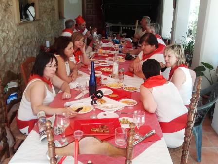 IMATGES CURIOSES: A GATAHAN FET SANT FERMÍ