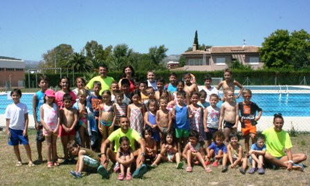 CLOENDA DELS CURSOS DE NATACIÓ DEL MES DE JULIOL A GATA