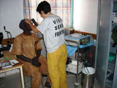 LA PREMSA PARLA HUI de Isabel Signes, presidenta de la ONG Visió Sense Fronteres