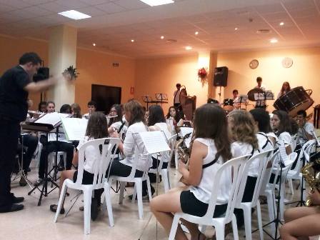 LA BANDETA VA ACTUAR AHIR AL CSI (Actes culturals agost)