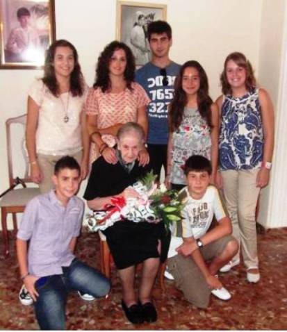 HUI FA 101 ANYS A GATA TERESA SIGNES DIEGO