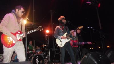 TREMP, QUATRE JOVES QUE FAN JOCS DUN MIRATGE: GUANYADORS DEL I CONCURS FONT DEL ROCK DE GATA