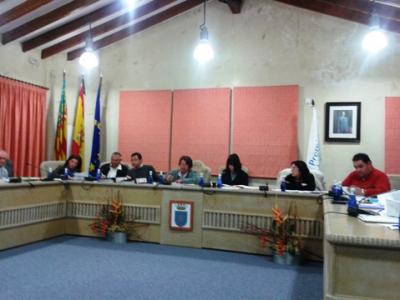 QUÈ PASSA A L'AJUNTAMENT, DES DE HUI, AL RENUNCIAR L'ALCALDESSA DE GATA