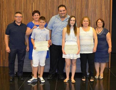 ELS JOVES GATERS JORDI FORNÉS MENGUAL I ALBA SORIA SOLER, PREMIS AL RENDIMENT ACADÈMIC A PRIMÀRIA