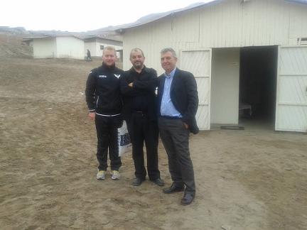 IMATGES CURIOSES: tres gaters i una gatera al Perú (Toni, els dos Vicents i Rosa María)