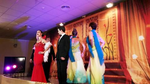 LA SETMANA CULTURAL DELS MAJORS TOCA A LA FI: teatre ahir i missa i menjar, demà