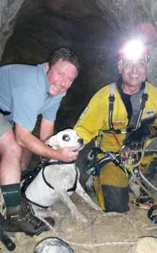 SUCCÉS: RESCATEN UN GOS CAIGUT A UNA COVA AL SERRILLÀS