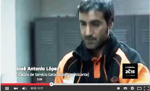 UN TREBALLADOR DE LA GASOLINERA DE GATA, EN UN SPOT PUBLICITARI DE REPSOL