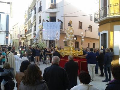 DIUMENGE DE PASQUA A GATAEncontrei ara a berenar