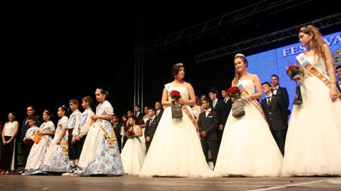 GATA: COMPTE ENRERE DE LES FESTES: EL JURAT PER A COMPTAR ELS VOTS DE LA REGINA DE FESTES 2015 EL FORMARAN 10 PERSONES