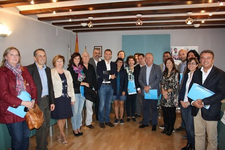 LALCALDESSA DE GATA, MAGDA MENGUAL, PRESENT A LA CONSTITUCIÓ OFICIAL DE LA NOVA JUNTA GENERAL DEL CREAMA MARINA ALTA