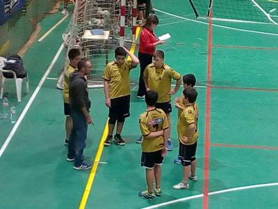 L'EQUIP DE VOLEI DE GATA VA FORMANT-SE I MILLORANT SETMANA A SETMANA