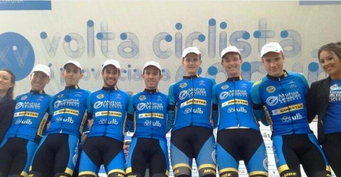 EL CICLISTA GATER SERGIO TORRES JORRO PRESENT A LA XV VOLTA CICLISTA A LA CORUÑA