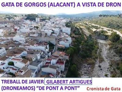 DRONEAMOS TORNA A POSAR GATA A VISTA DE PARDAL, ARA A VORA RIU (De pont a pont)