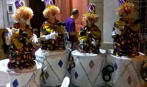 RESUM FESTES GATA: AHIR: XIQUETS, BOUS, DISFRESSES