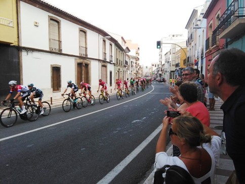 LA VOLTA CICLISTA A ESPANYA PASSARÀ PEL TERME DE GATA DE GORGOS, DIUMENGE 27 DAGOST EN LA SEUA NOVENA ETAPA ORIOLA-POBLE NOU (Alt de Puig Llorença)